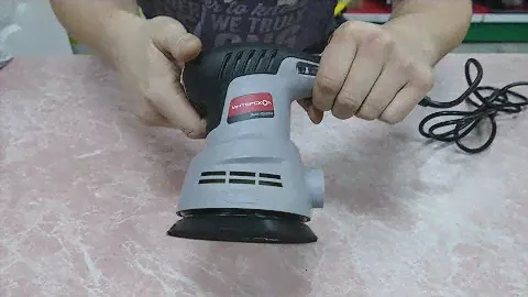 Эксцентриковая шлифмашина Интерскол ЭШМ-125/270Э